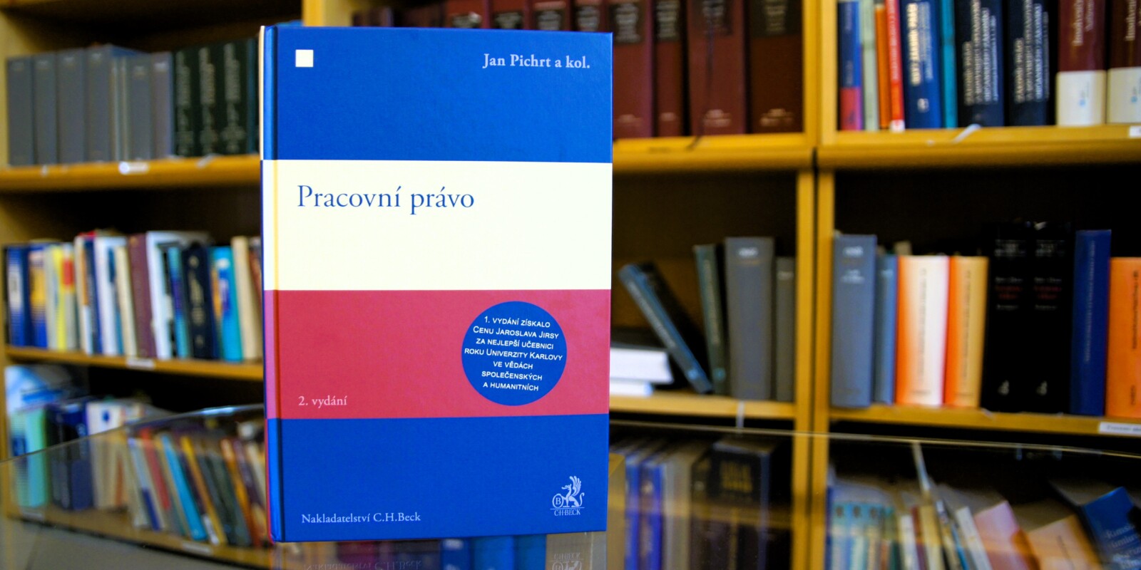Pracovní právo – oceněná učebnice v novém vydání